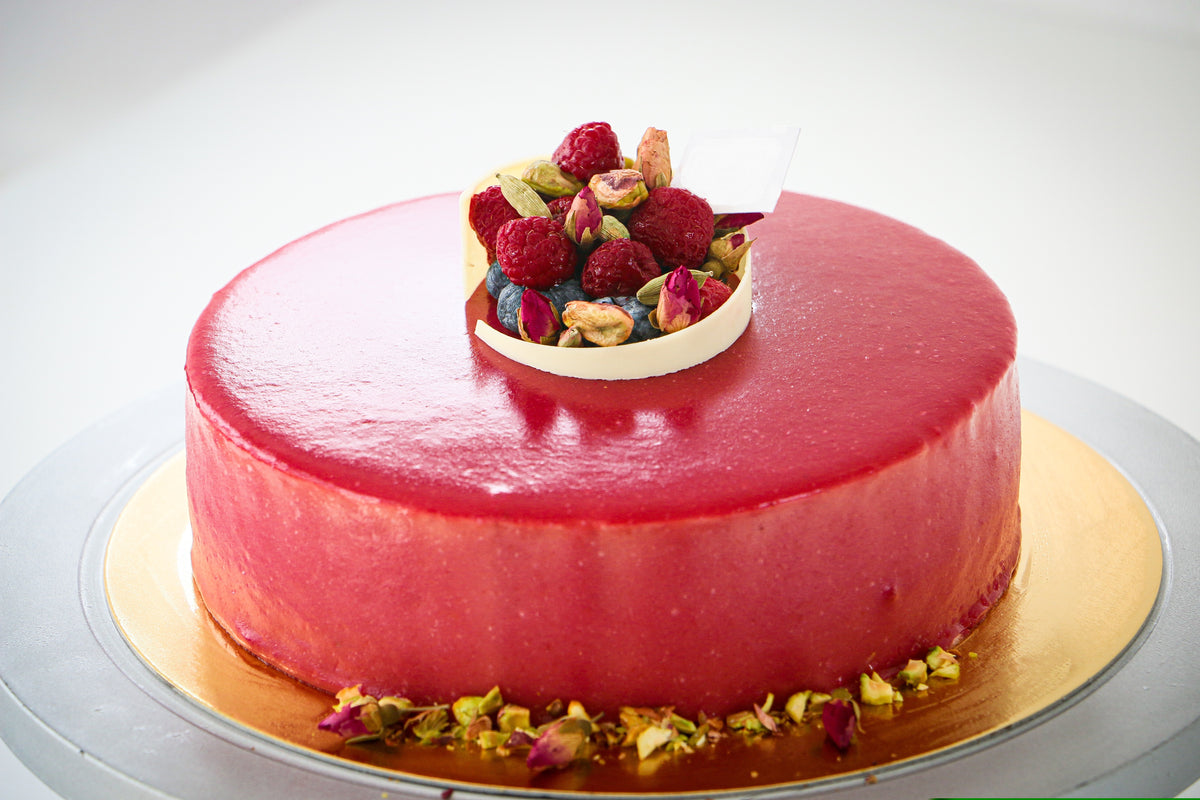 Pistachio Raspberry Entremet – Legiftshop.mu